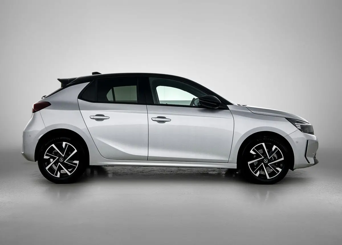 1.2 110pk Hybrid GS Automaat | Navigatie | Climate Control | Cruise Control | Camera | 16"LMV | Keyless Entry/Start | Dodehoekdetectie | Apple Carplay/Android Auto |