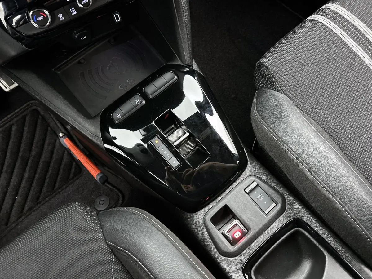 1.2 110pk Hybrid GS Automaat | Navigatie | Climate Control | Cruise Control | Camera | 16"LMV | Keyless Entry/Start | Dodehoekdetectie | Apple Carplay/Android Auto |