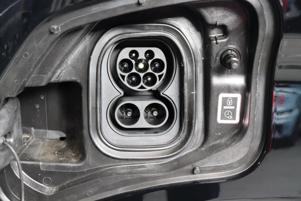 L3 136 75 kWh STX / 0% rente / 2+6 jaar garantie / nieuw te bestellen
