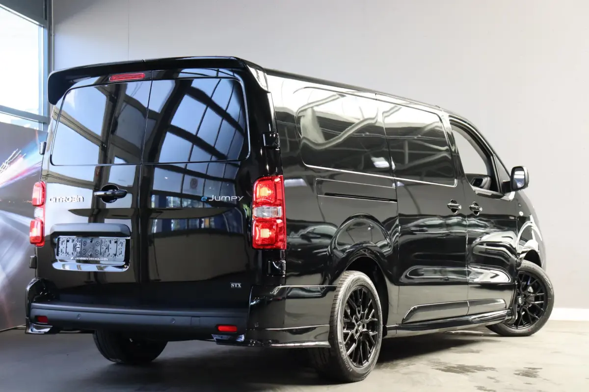 L3 136 75 kWh STX / 0% rente / 2+6 jaar garantie / nieuw te bestellen