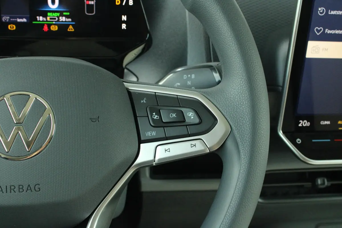 190pk Economy Limited Edition 59 kWh | Stoelverwarming | Trekhaak Wegklapbaar