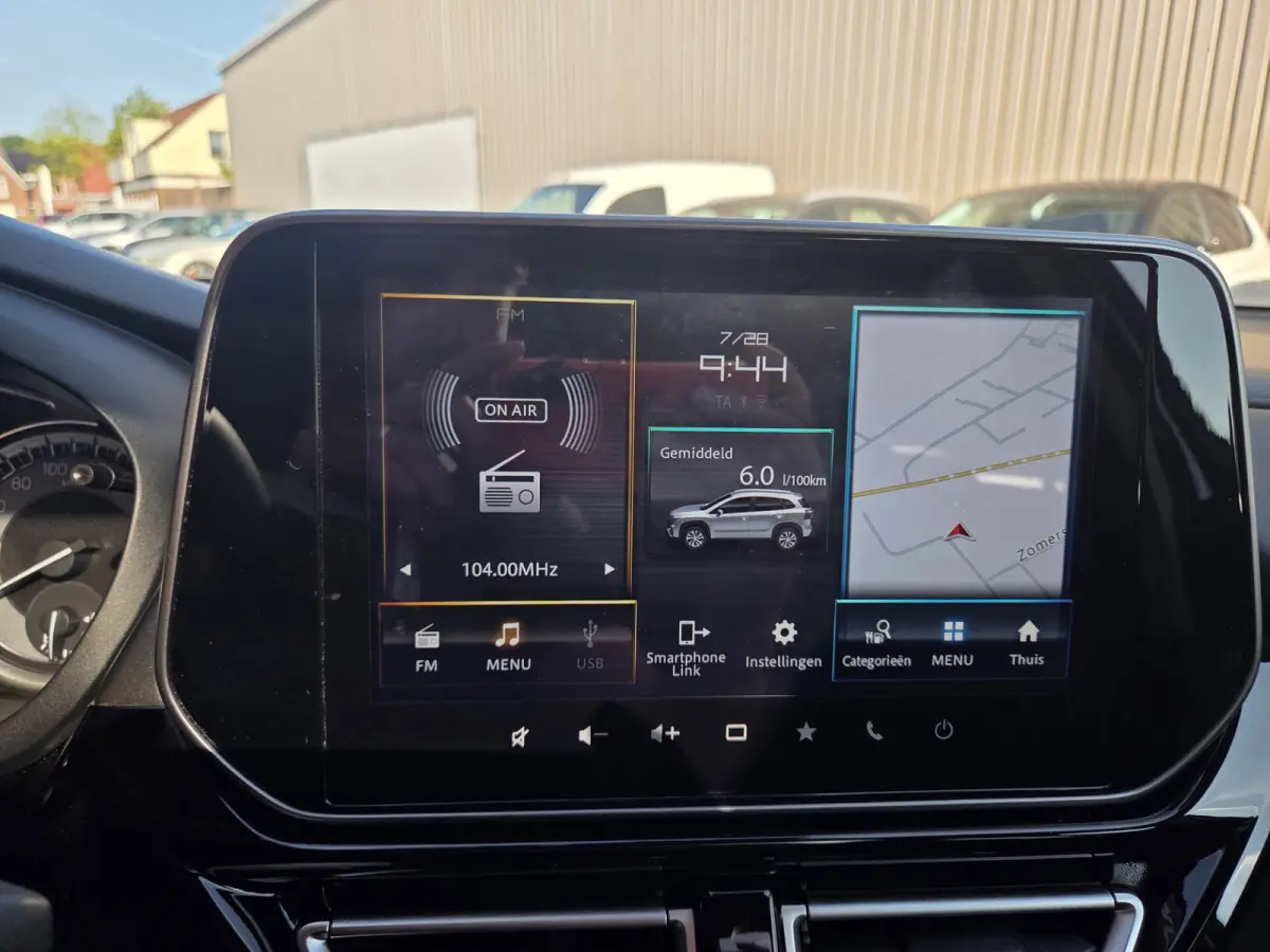 1.4 Boosterjet Style Smart Hybrid/ Trekhaak/ Navigatie/ Parkeersensoren V+A/ Panorama dak/ Rijklaarprijs!