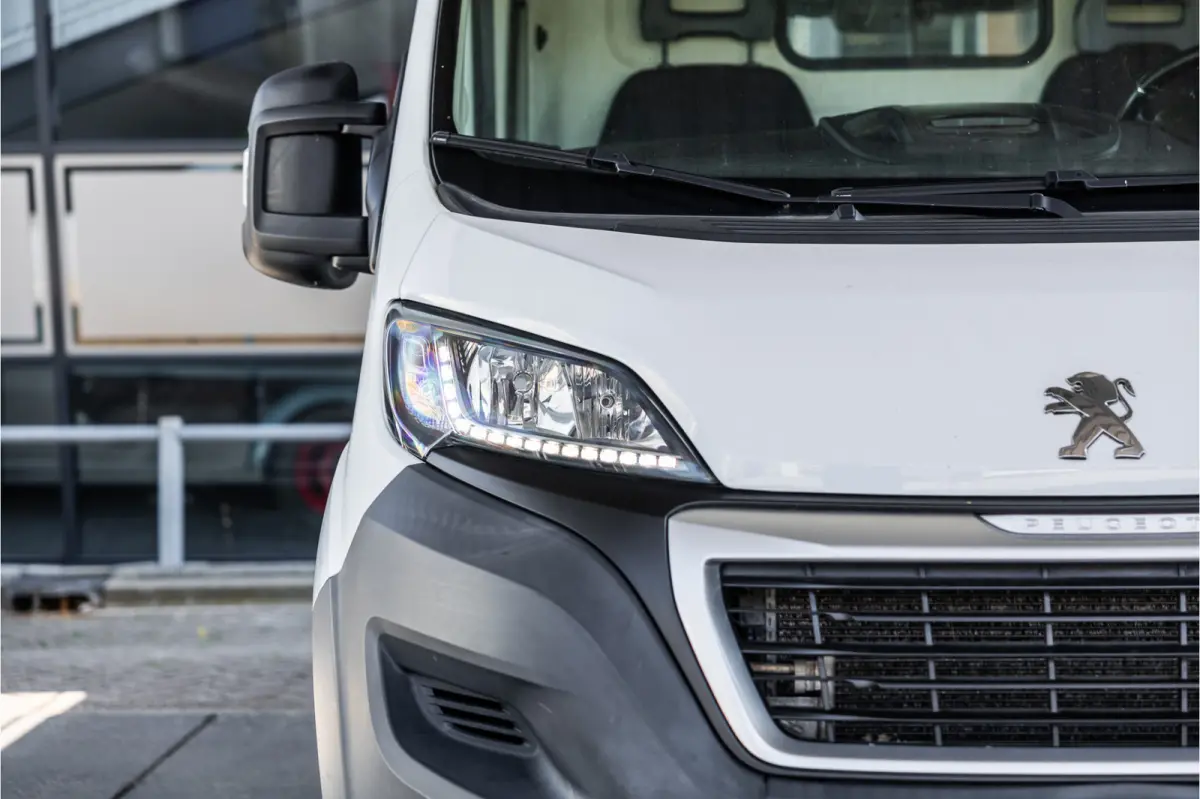 330 2.2 HDI L2H1 | L+R Schuifdeur | Airco | Bluetooth | Trekhaak | 6 versnellingen | Betimmering | Imperiaal | Nieuwe APK