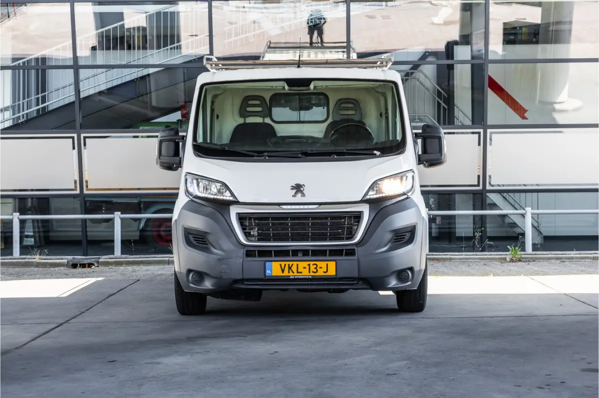 330 2.2 HDI L2H1 | L+R Schuifdeur | Airco | Bluetooth | Trekhaak | 6 versnellingen | Betimmering | Imperiaal | Nieuwe APK