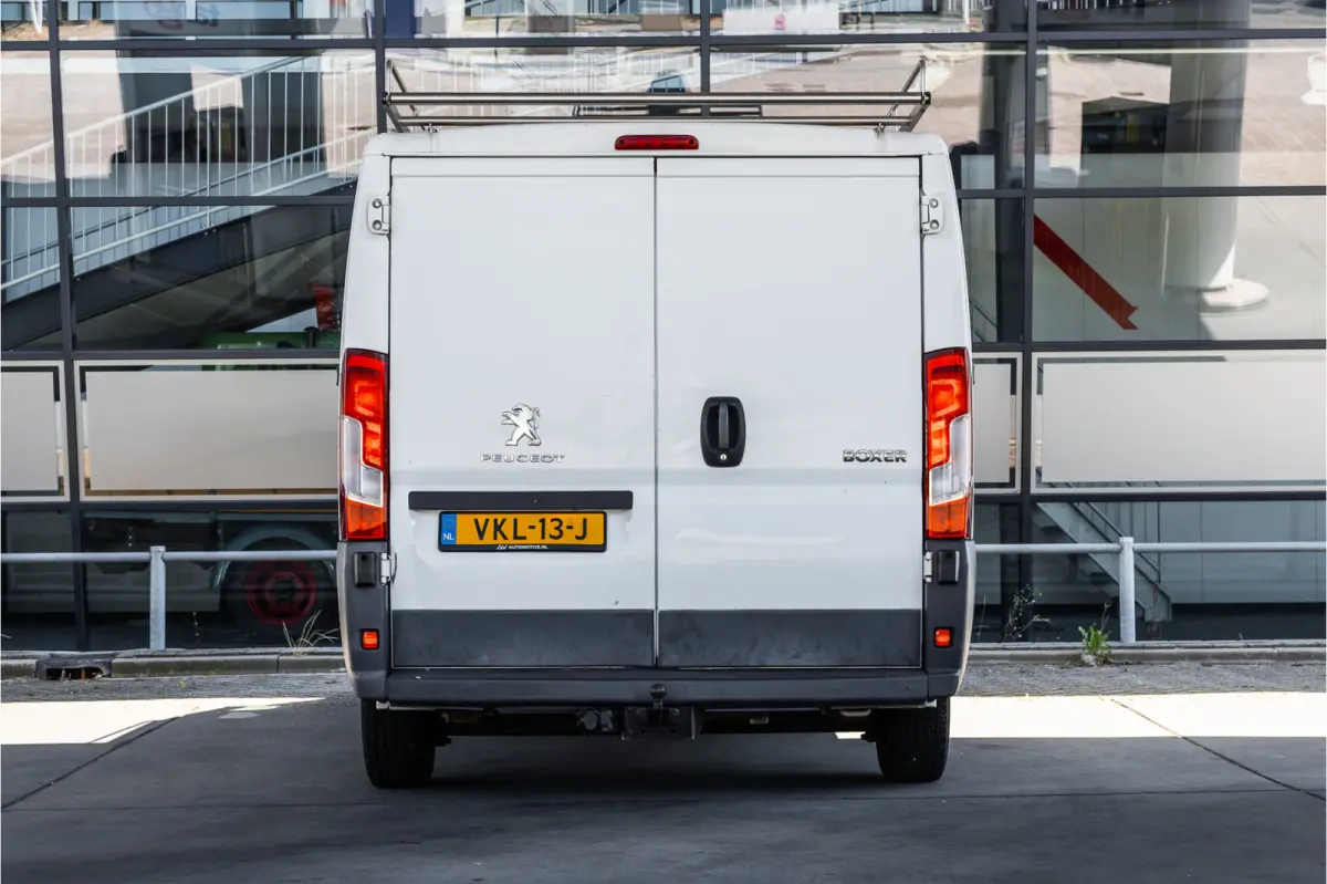 330 2.2 HDI L2H1 | L+R Schuifdeur | Airco | Bluetooth | Trekhaak | 6 versnellingen | Betimmering | Imperiaal | Nieuwe APK