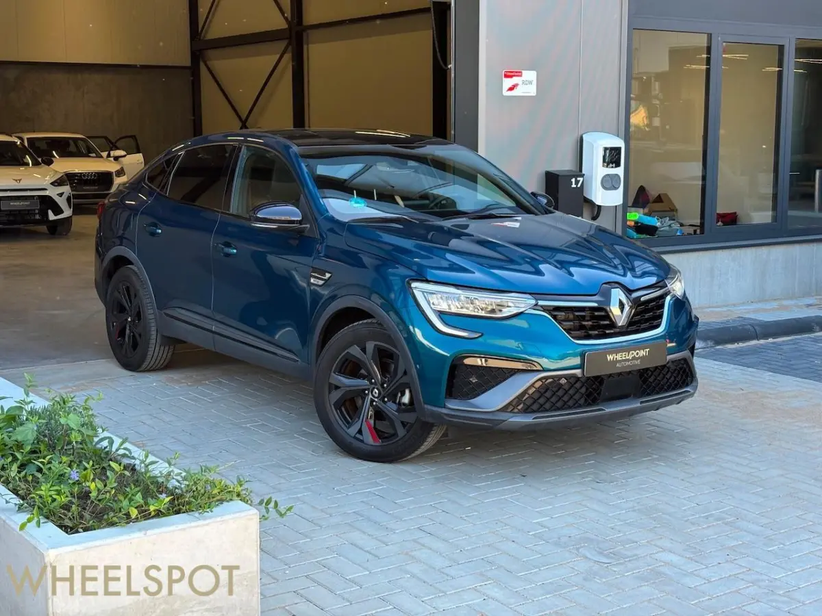 1.6 E-Tech Hybrid 145 R.S. Line|Leer|Carbon