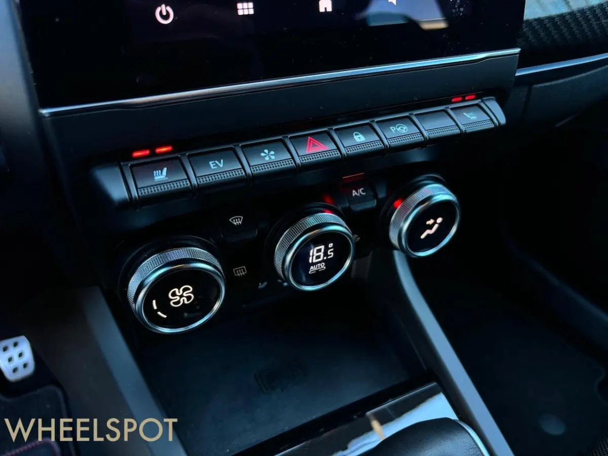 1.6 E-Tech Hybrid 145 R.S. Line|Leer|Carbon