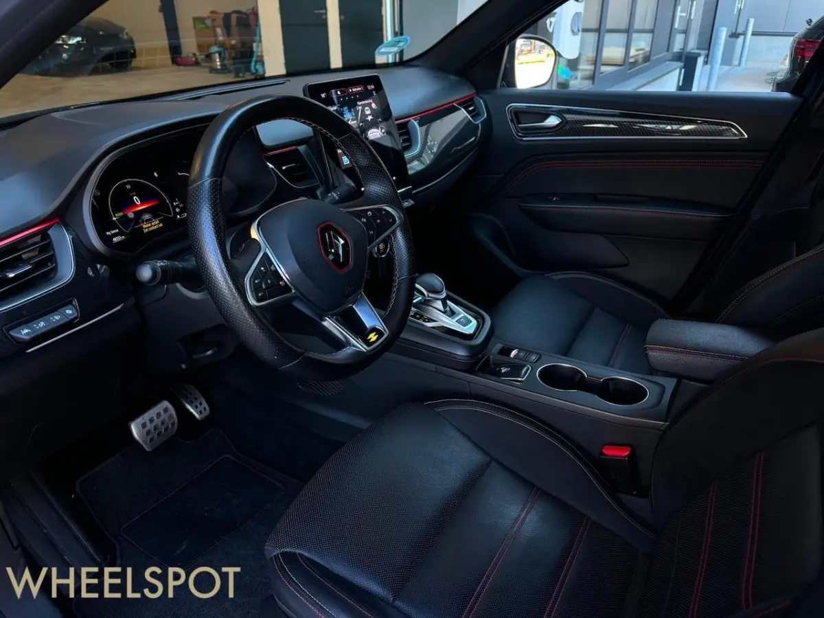 1.6 E-Tech Hybrid 145 R.S. Line|Leer|Carbon