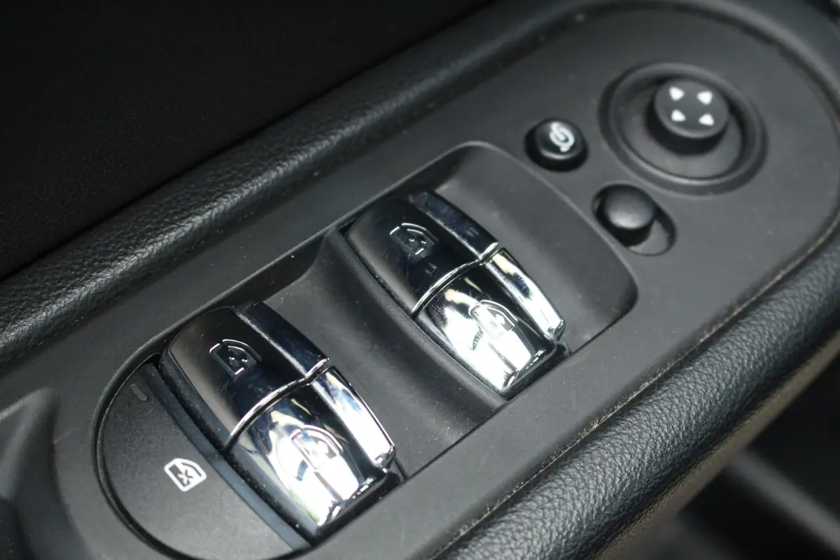 1.5 Cooper ALL4 Chili | Leder | Camera | Elek. Achterklep | Elek. Stoel | Stoelverw. | Climate | LED | Cruise | Stoelverwarming | Leder | Elek. Achterklep | Elek. Stoel | Climate | Camera | 