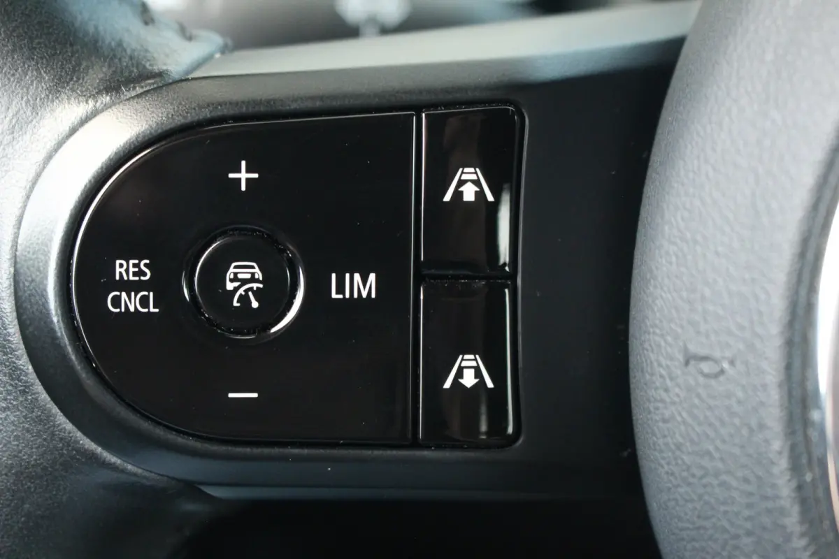 1.5 Cooper ALL4 Chili | Leder | Camera | Elek. Achterklep | Elek. Stoel | Stoelverw. | Climate | LED | Cruise | Stoelverwarming | Leder | Elek. Achterklep | Elek. Stoel | Climate | Camera | 