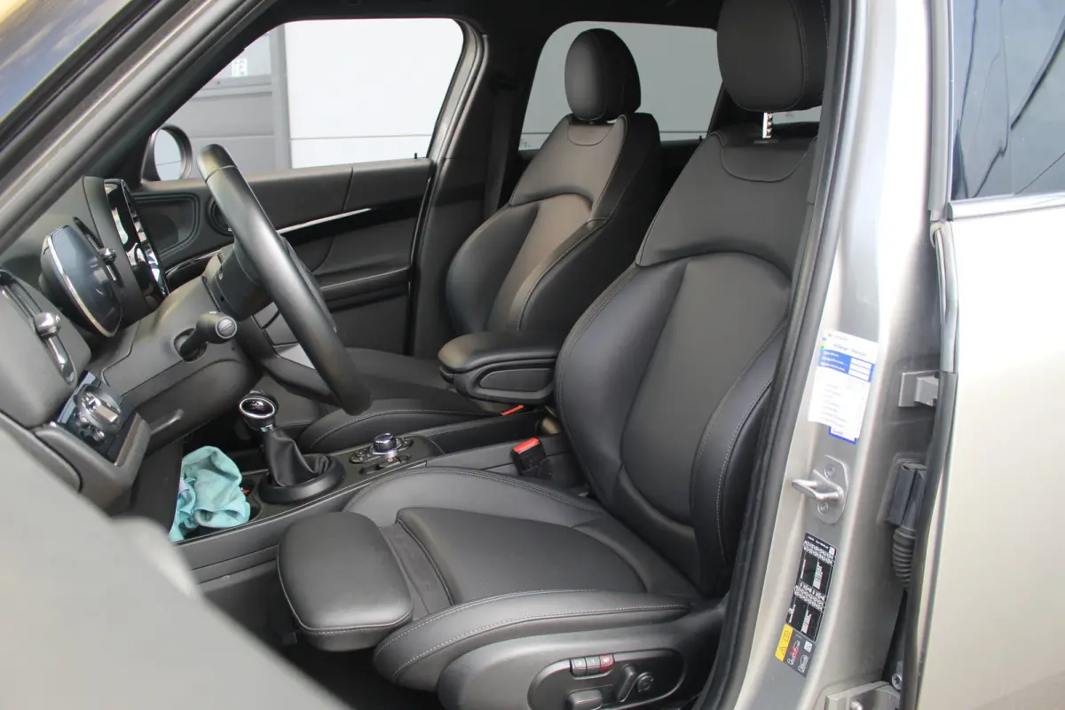 1.5 Cooper ALL4 Chili | Leder | Camera | Elek. Achterklep | Elek. Stoel | Stoelverw. | Climate | LED | Cruise | Stoelverwarming | Leder | Elek. Achterklep | Elek. Stoel | Climate | Camera | 