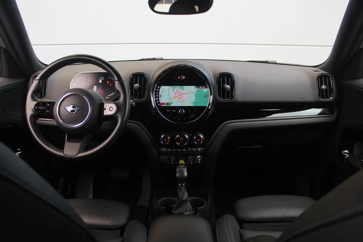 1.5 Cooper ALL4 Chili | Leder | Camera | Elek. Achterklep | Elek. Stoel | Stoelverw. | Climate | LED | Cruise | Stoelverwarming | Leder | Elek. Achterklep | Elek. Stoel | Climate | Camera | 