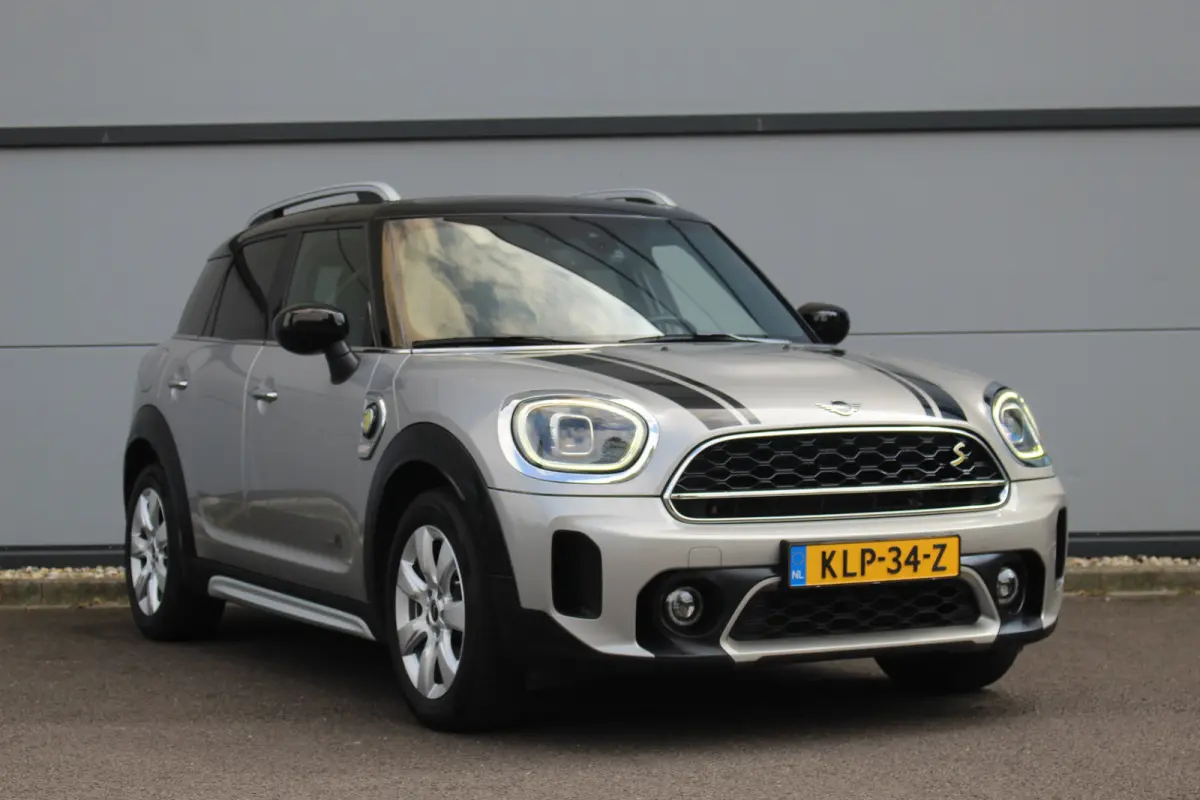 1.5 Cooper ALL4 Chili | Leder | Camera | Elek. Achterklep | Elek. Stoel | Stoelverw. | Climate | LED | Cruise | Stoelverwarming | Leder | Elek. Achterklep | Elek. Stoel | Climate | Camera | 