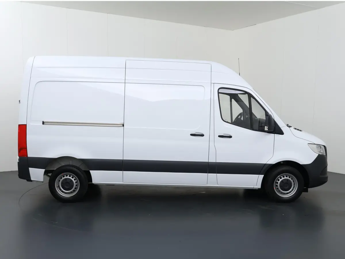 315 CDI | L2 H2 | FWD | AUT. | AIRCO | 2-ZITS | MULTIFUNCTIONEEL STUURWIEL | APPLE CARPLAY | ANDROID AUTO | ACHTERUITRIJCAMERA | LAADRUIMTE INRICHTING | CERTIFIED