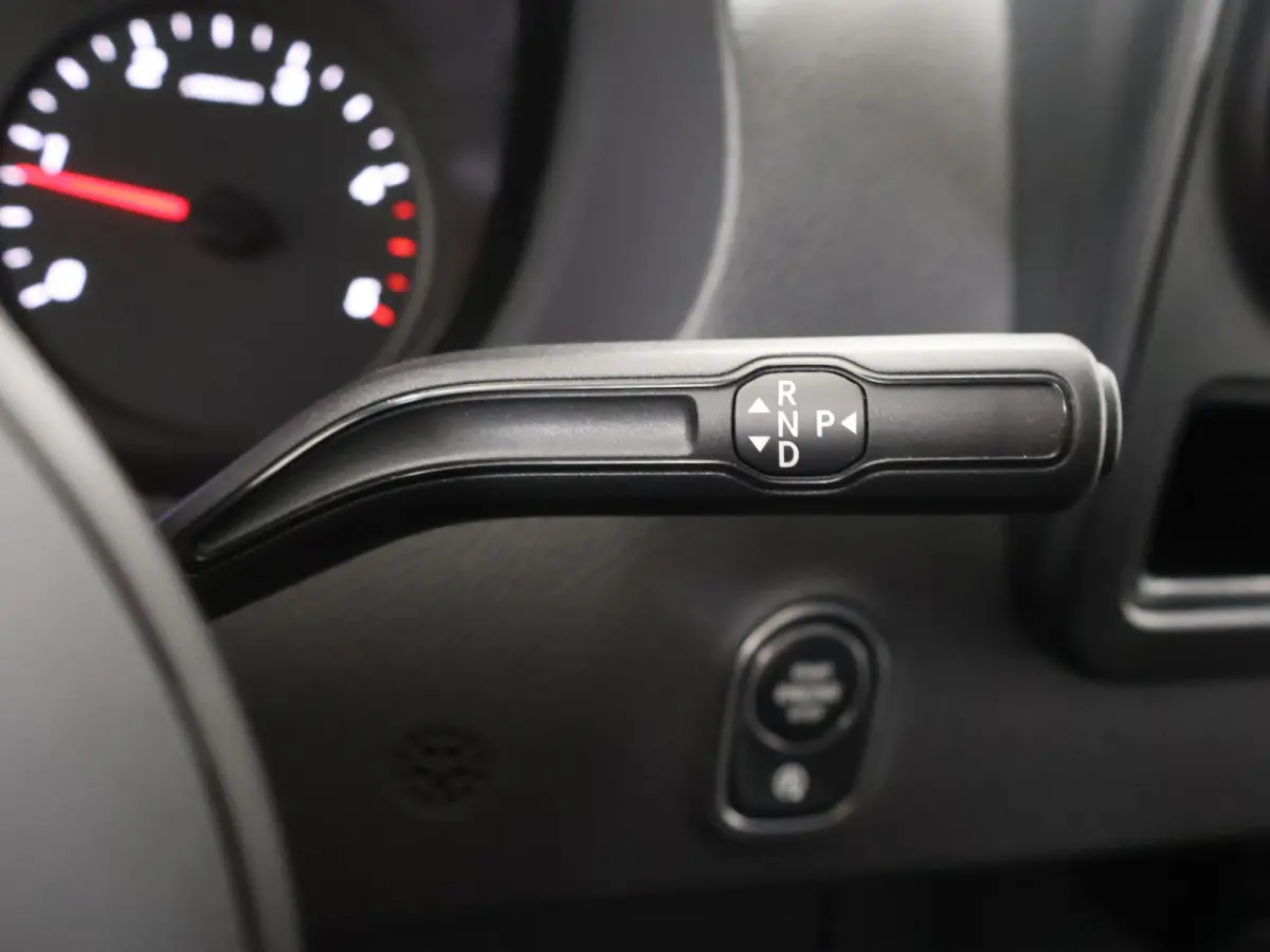 315 CDI | L2 H2 | FWD | AUT. | AIRCO | 2-ZITS | MULTIFUNCTIONEEL STUURWIEL | APPLE CARPLAY | ANDROID AUTO | ACHTERUITRIJCAMERA | LAADRUIMTE INRICHTING | CERTIFIED