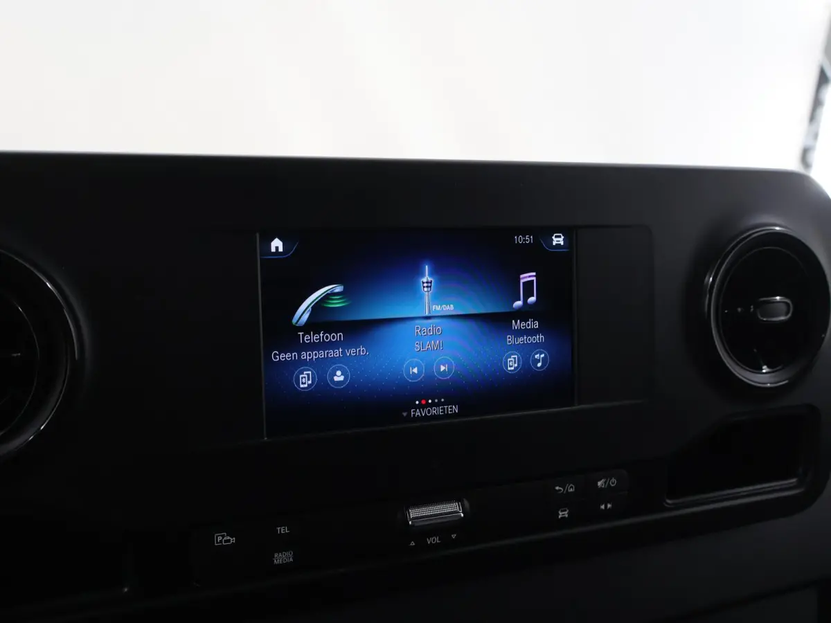 315 CDI | L2 H2 | FWD | AUT. | AIRCO | 2-ZITS | MULTIFUNCTIONEEL STUURWIEL | APPLE CARPLAY | ANDROID AUTO | ACHTERUITRIJCAMERA | LAADRUIMTE INRICHTING | CERTIFIED