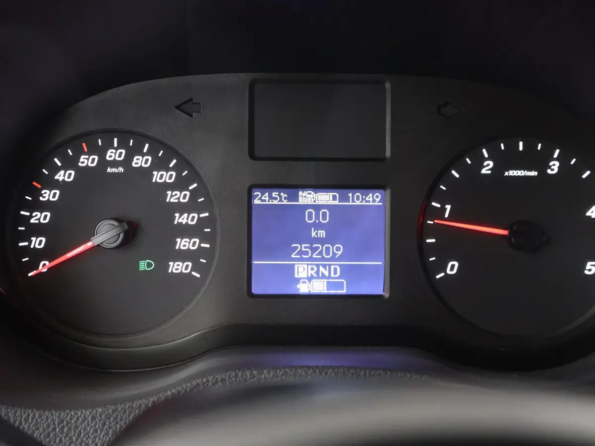 315 CDI | L2 H2 | FWD | AUT. | AIRCO | 2-ZITS | MULTIFUNCTIONEEL STUURWIEL | APPLE CARPLAY | ANDROID AUTO | ACHTERUITRIJCAMERA | LAADRUIMTE INRICHTING | CERTIFIED