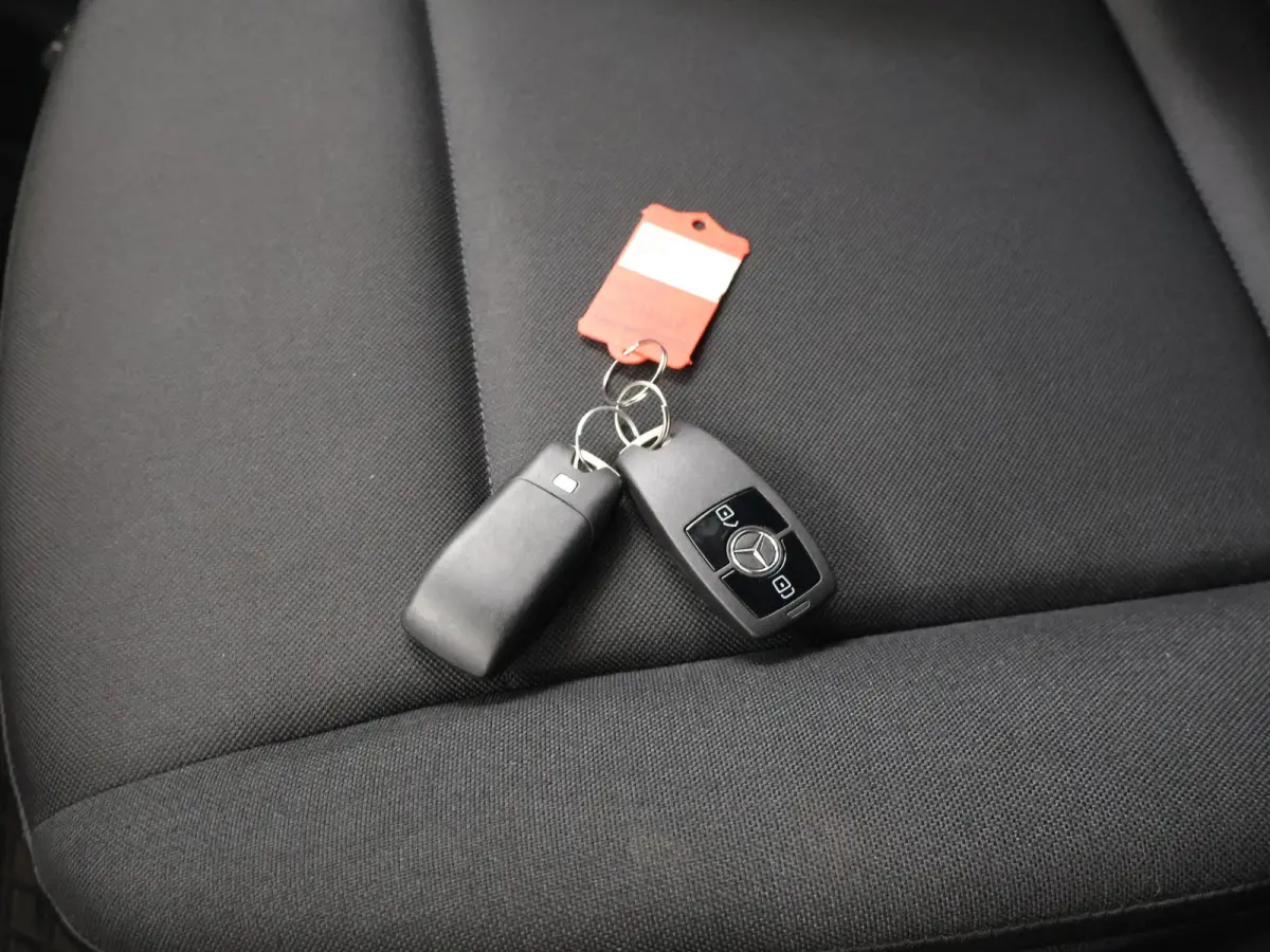 315 CDI | L2 H2 | FWD | AUT. | AIRCO | 2-ZITS | MULTIFUNCTIONEEL STUURWIEL | APPLE CARPLAY | ANDROID AUTO | ACHTERUITRIJCAMERA | LAADRUIMTE INRICHTING | CERTIFIED