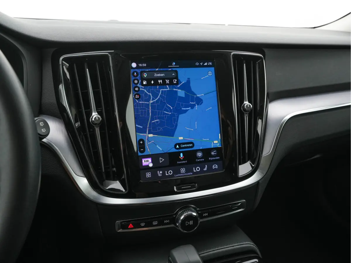 2.0 T6 Core Bright AWD (Plug-In) {SoH-97%} (INCL-BTW)  Aut. *FULL-LED | DIGI-COCKPIT | CAMERA | HEATED-COMFORTSEATS | KEYLESS | DAB | PRIVACY-GLASS | CARPLAY | NAVI-FULLMAP | TOWBAR | 18''AL