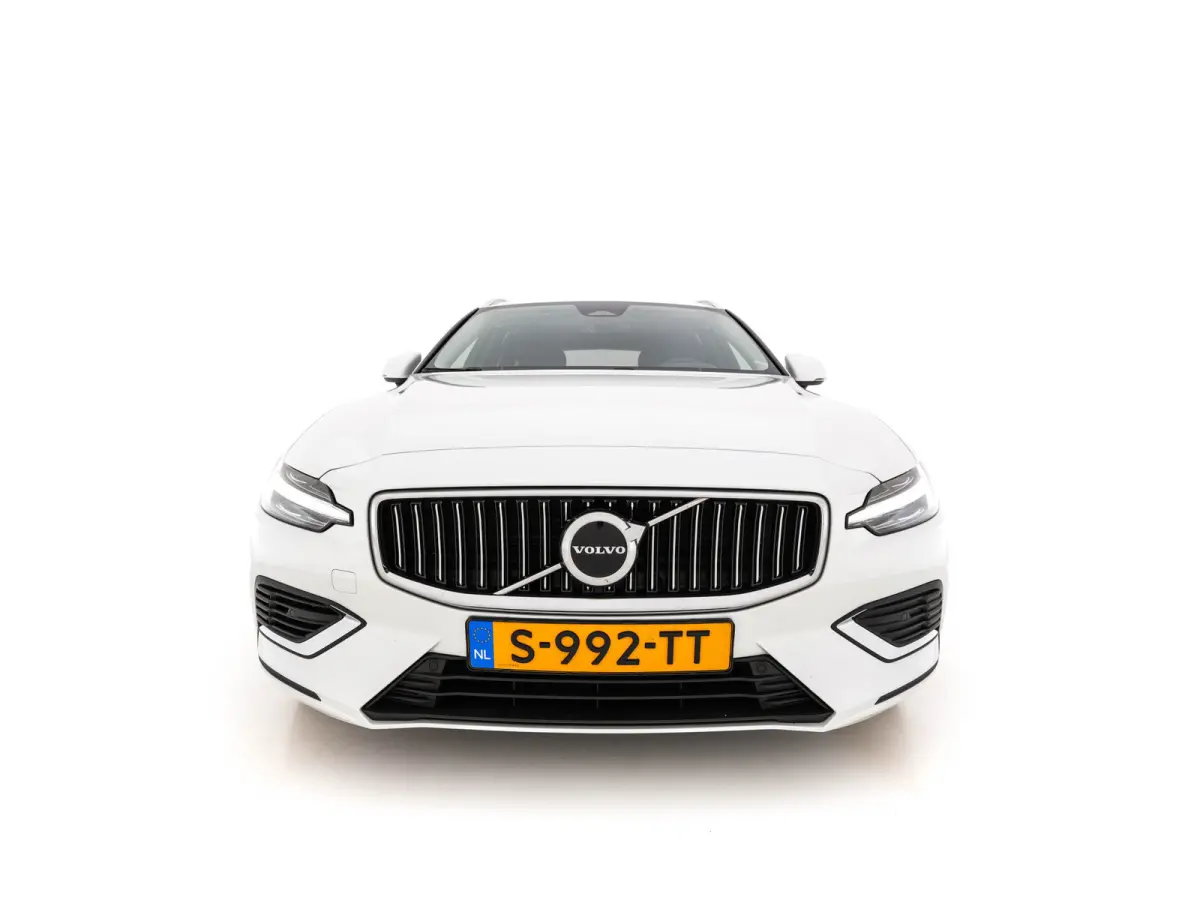 2.0 T6 Core Bright AWD (Plug-In) {SoH-97%} (INCL-BTW)  Aut. *FULL-LED | DIGI-COCKPIT | CAMERA | HEATED-COMFORTSEATS | KEYLESS | DAB | PRIVACY-GLASS | CARPLAY | NAVI-FULLMAP | TOWBAR | 18''AL