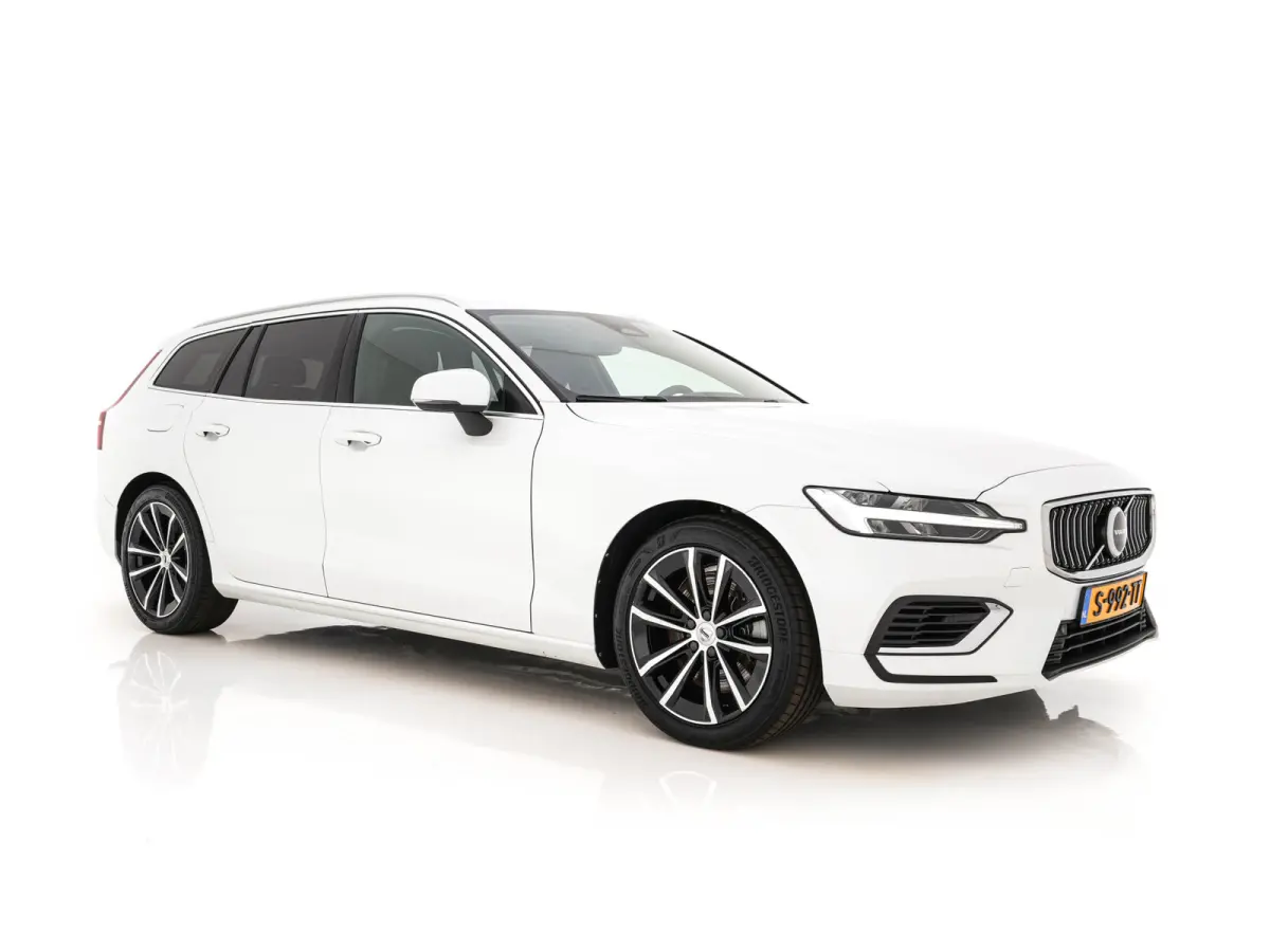 2.0 T6 Core Bright AWD (Plug-In) {SoH-97%} (INCL-BTW)  Aut. *FULL-LED | DIGI-COCKPIT | CAMERA | HEATED-COMFORTSEATS | KEYLESS | DAB | PRIVACY-GLASS | CARPLAY | NAVI-FULLMAP | TOWBAR | 18''AL