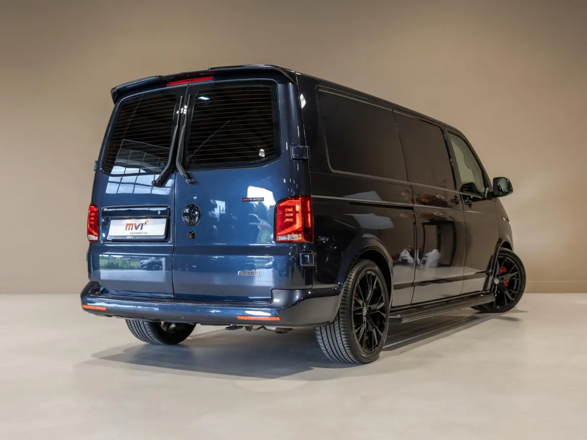 2.0 TDI L2H1 30 Bulli 75 Edition / 204pk / Achteruitrij camera / Stoelverwarming / Leder / Virtual cockpit /