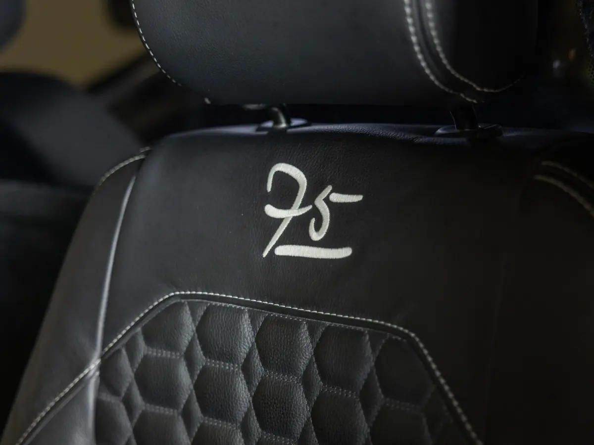 2.0 TDI L2H1 30 Bulli 75 Edition / 204pk / Achteruitrij camera / Stoelverwarming / Leder / Virtual cockpit /