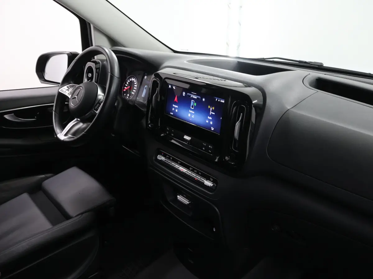 119 CDI | Aut. | L3 | Select | Dubbele Cabine | Edition | LM Velgen | Spoilerpakket | 5-zits | Trekhaak | Navigatie | Parkeercamera | Certified