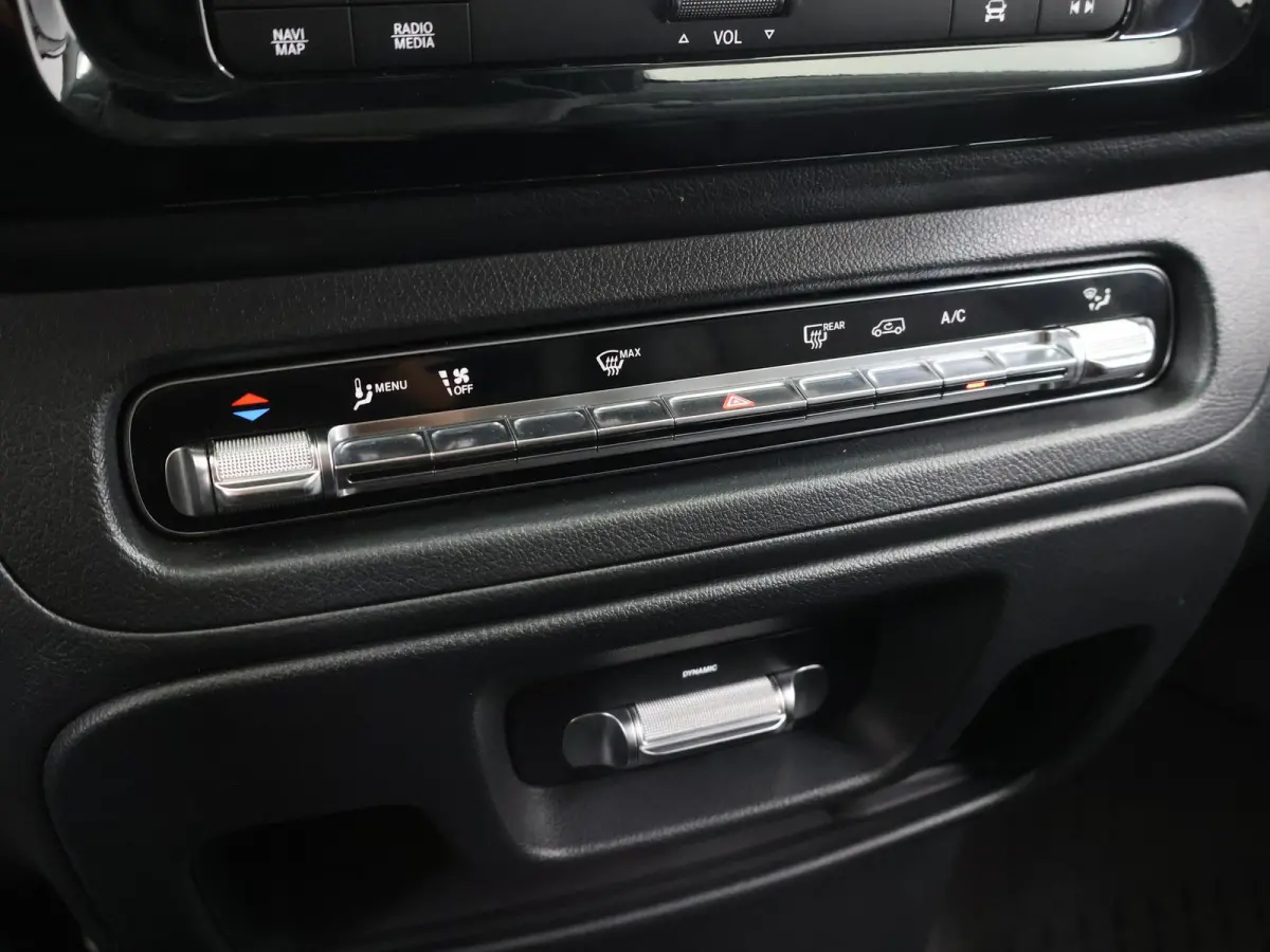 119 CDI | Aut. | L3 | Select | Dubbele Cabine | Edition | LM Velgen | Spoilerpakket | 5-zits | Trekhaak | Navigatie | Parkeercamera | Certified