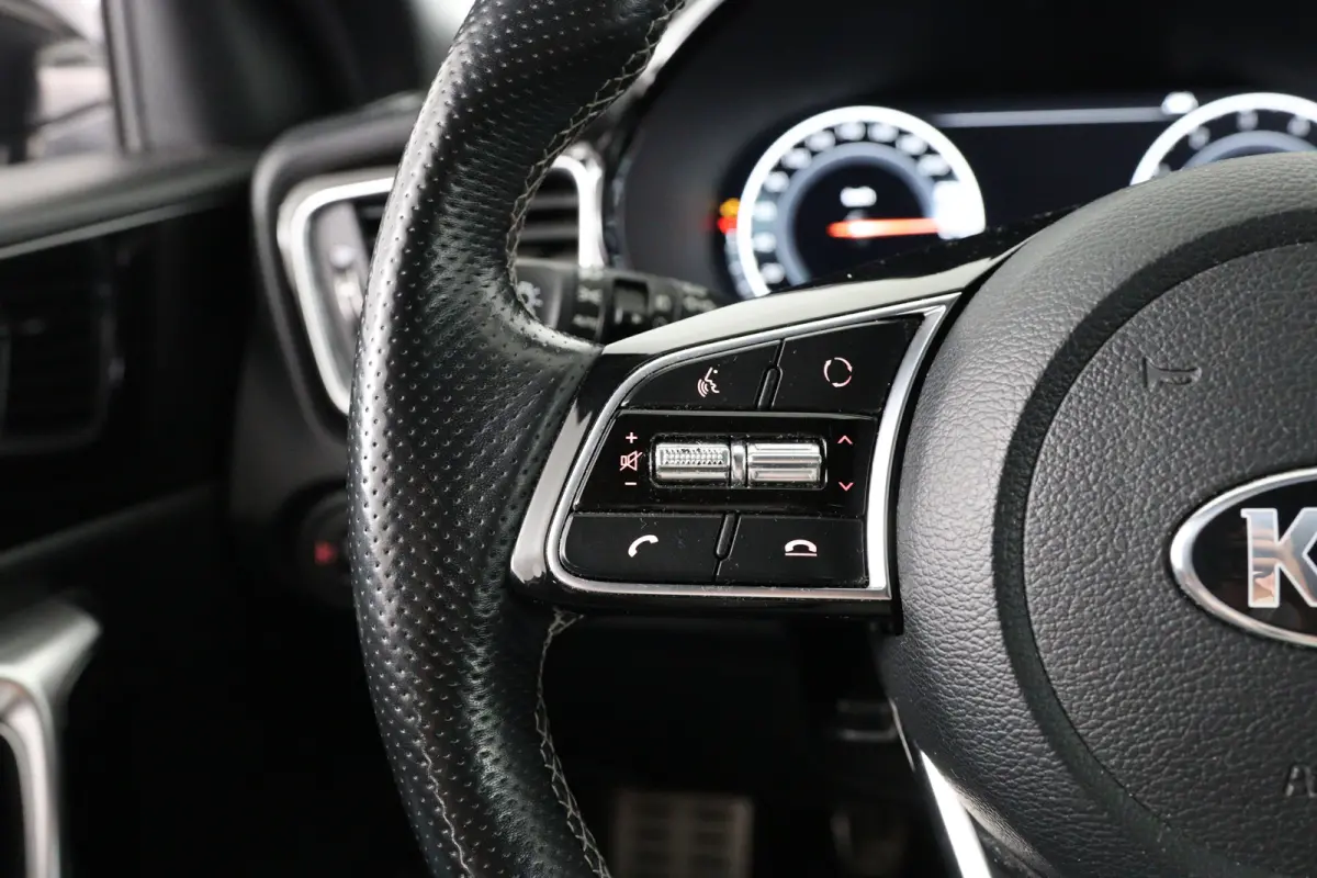 1.0 T-GDI GT-Line | Eerste Eigenaar! | Open Dak | Stoel/Stuurverwarming | Camera | Clima | Navi | Cruise Control | Keyless | Parkeersensoren | DAB