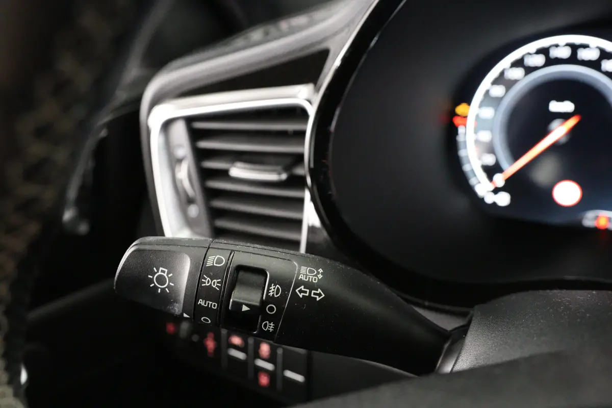 1.0 T-GDI GT-Line | Eerste Eigenaar! | Open Dak | Stoel/Stuurverwarming | Camera | Clima | Navi | Cruise Control | Keyless | Parkeersensoren | DAB