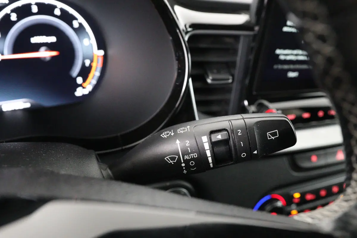 1.0 T-GDI GT-Line | Eerste Eigenaar! | Open Dak | Stoel/Stuurverwarming | Camera | Clima | Navi | Cruise Control | Keyless | Parkeersensoren | DAB