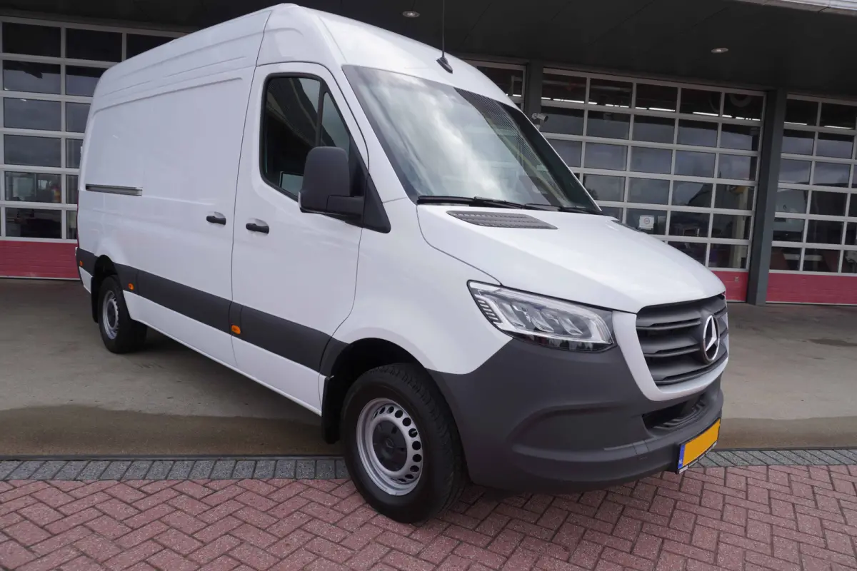 319 CDI 191PK L2H2 RWD Pro Automaat nr.V149 | Airco | Cruise | Camera | geveerde stoel | Trekgewicht 3.500KG