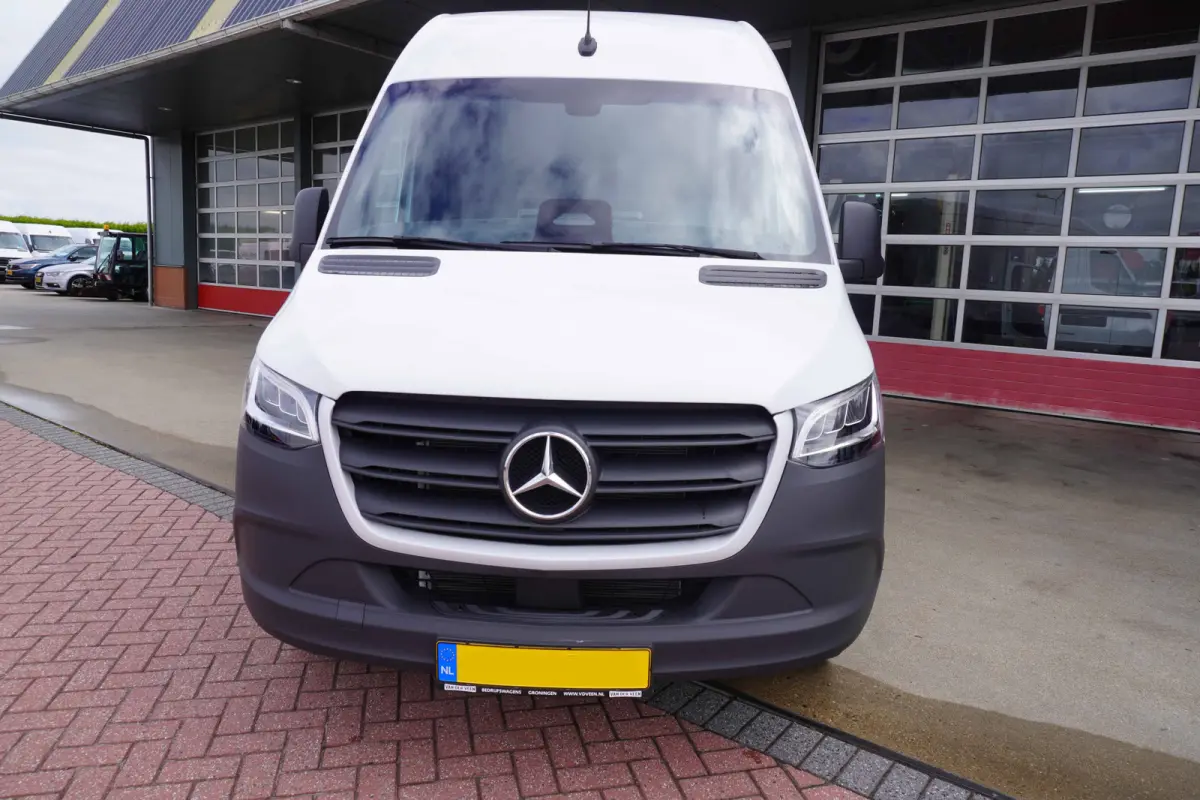 319 CDI 191PK L2H2 RWD Pro Automaat nr.V149 | Airco | Cruise | Camera | geveerde stoel | Trekgewicht 3.500KG