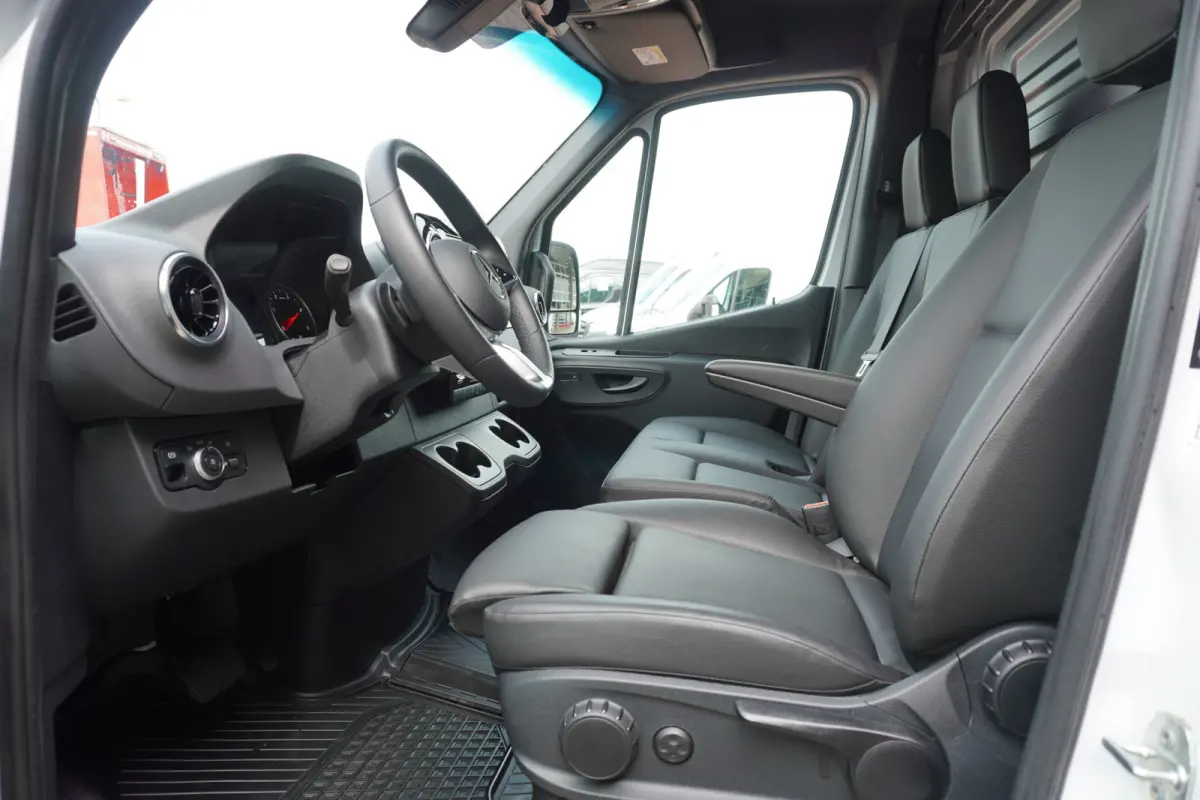 319 CDI 191PK L2H2 RWD Pro Automaat nr.V149 | Airco | Cruise | Camera | geveerde stoel | Trekgewicht 3.500KG