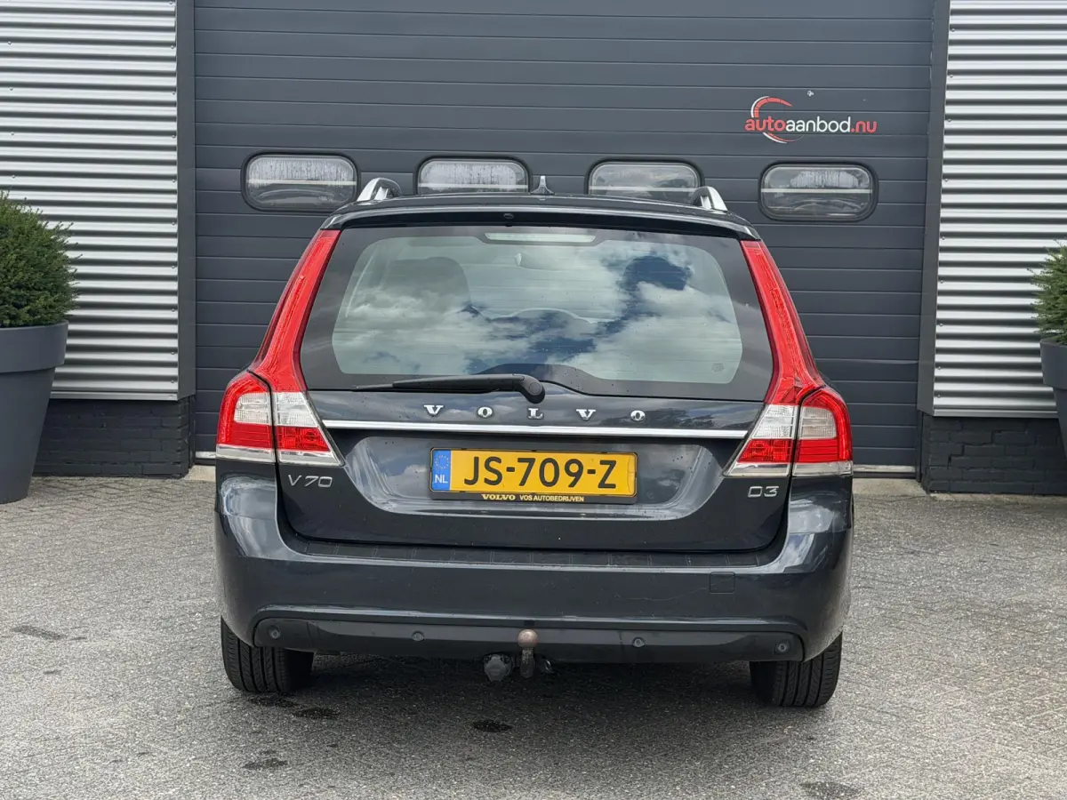 2.0 D3 Polar+ | Panoramadak | Navigatie | Lederen Bekleding | Elektrische Achterklep |