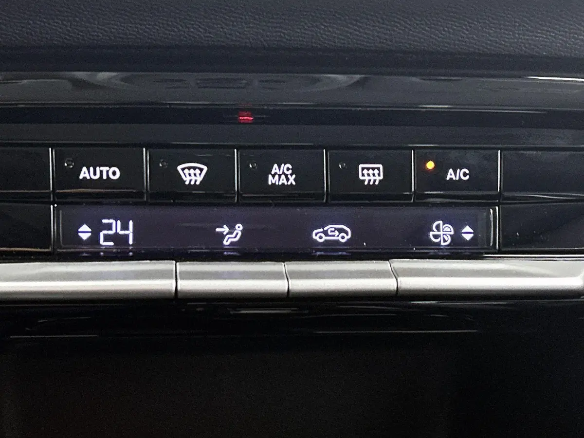 Collection 113pk Extended Range 54 kWh | Keyless Entry | Climate Control | Apple Carplay/Android Auto | Led Koplampen | Achteruitrijcamera |