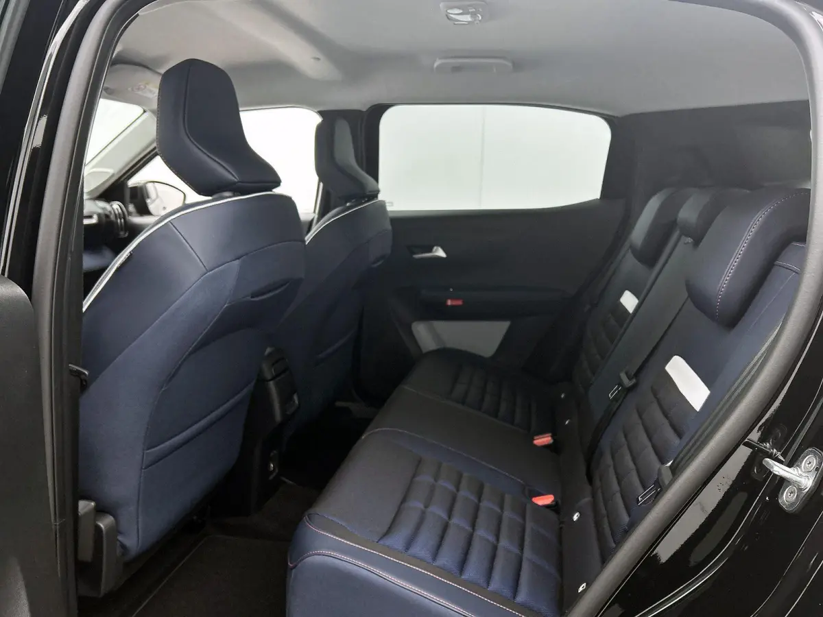 Collection 113pk Extended Range 54 kWh | Keyless Entry | Climate Control | Apple Carplay/Android Auto | Led Koplampen | Achteruitrijcamera |