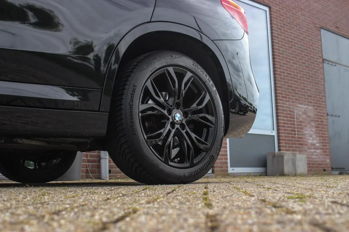 sDrive18d Centennial High Executive M Sport | 2e eigenaar | Keyless entry | M Sportstuur | Cruise control | Shadow Line | Navigatie | Climate control | Bluetooth | Trekhaak