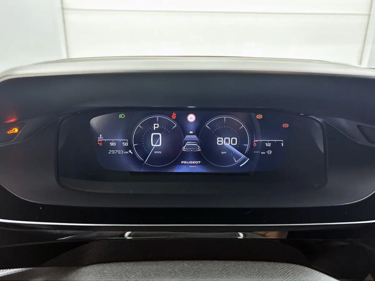 GT 130pk Automaat | Lage kilometerstand | Navigatie | Achteruitrijcamera | Matrix LED koplampen | Leder/Alcantara | Handsfree Achterklep | Adaptieve Cruise Control | Keyless | Stoel- en stuu