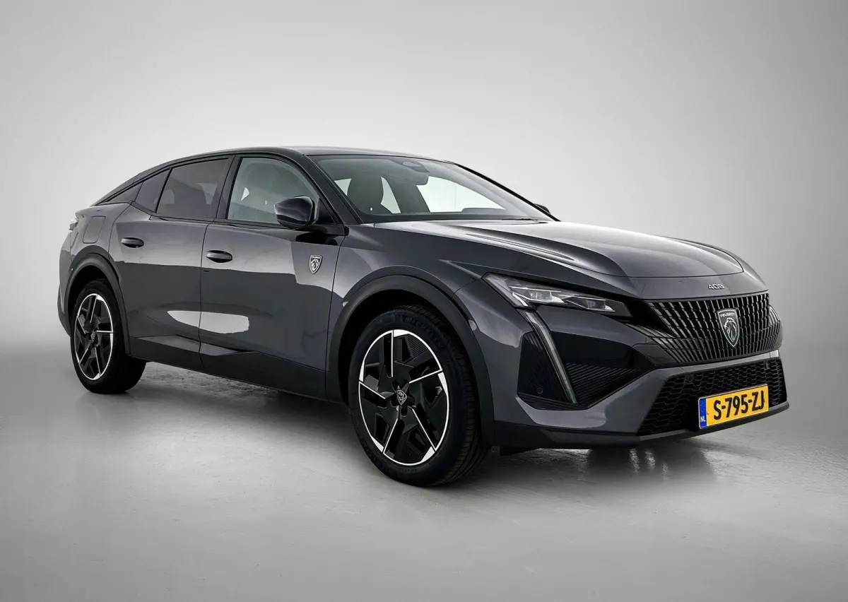 GT 130pk Automaat | Lage kilometerstand | Navigatie | Achteruitrijcamera | Matrix LED koplampen | Leder/Alcantara | Handsfree Achterklep | Adaptieve Cruise Control | Keyless | Stoel- en stuu