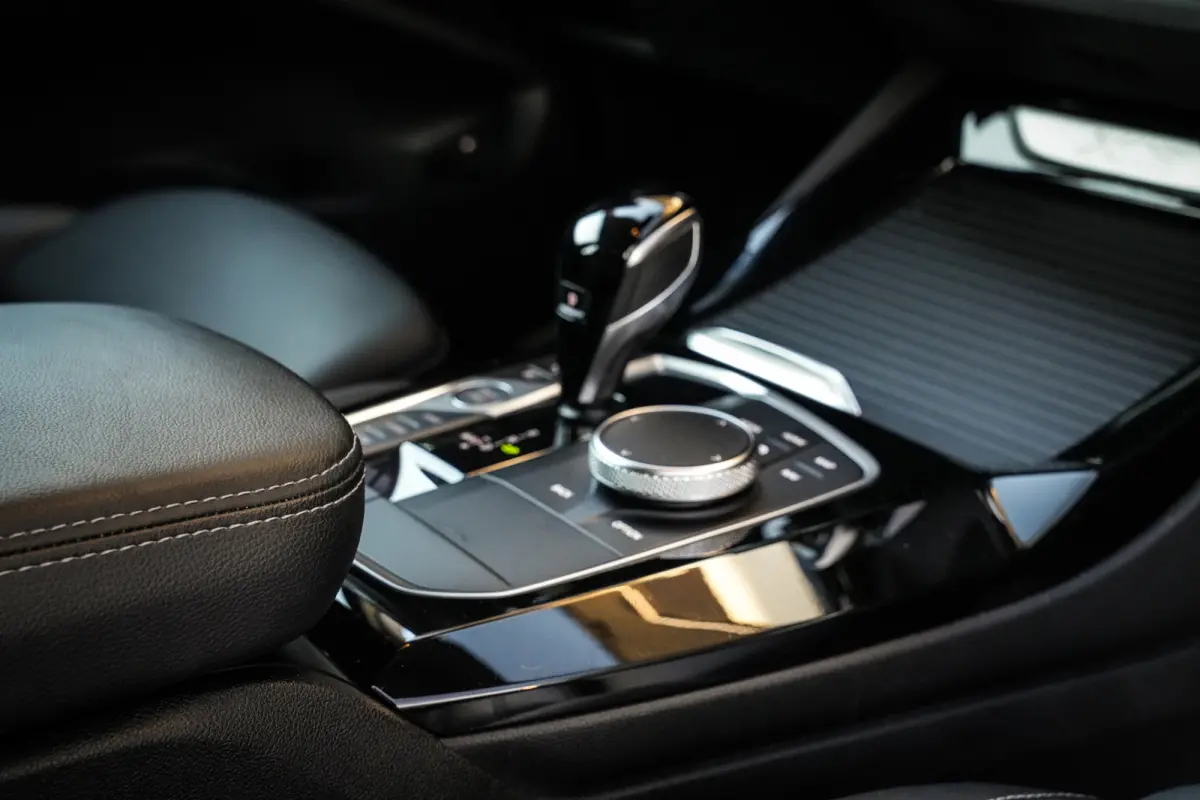 XDrive30e Business Edition Plus | Clima | Cruise | Metalic | 360 camera | Leder | Mooi! |