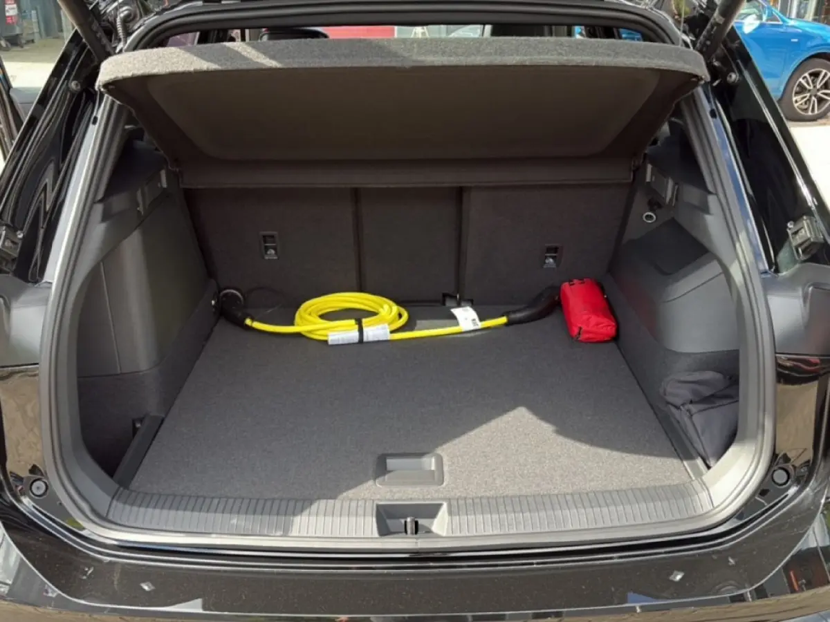 1.5 TSI e-HYBRID R-LINE 272PK LEDER/PANOP-DAK/TREKHAAK/H&K/360CAMERA
