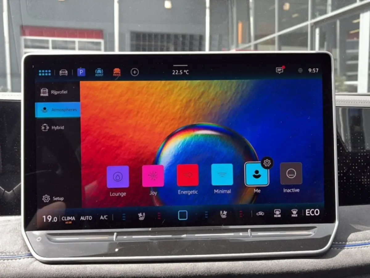 1.5 TSI e-HYBRID R-LINE 272PK LEDER/PANOP-DAK/TREKHAAK/H&K/360CAMERA