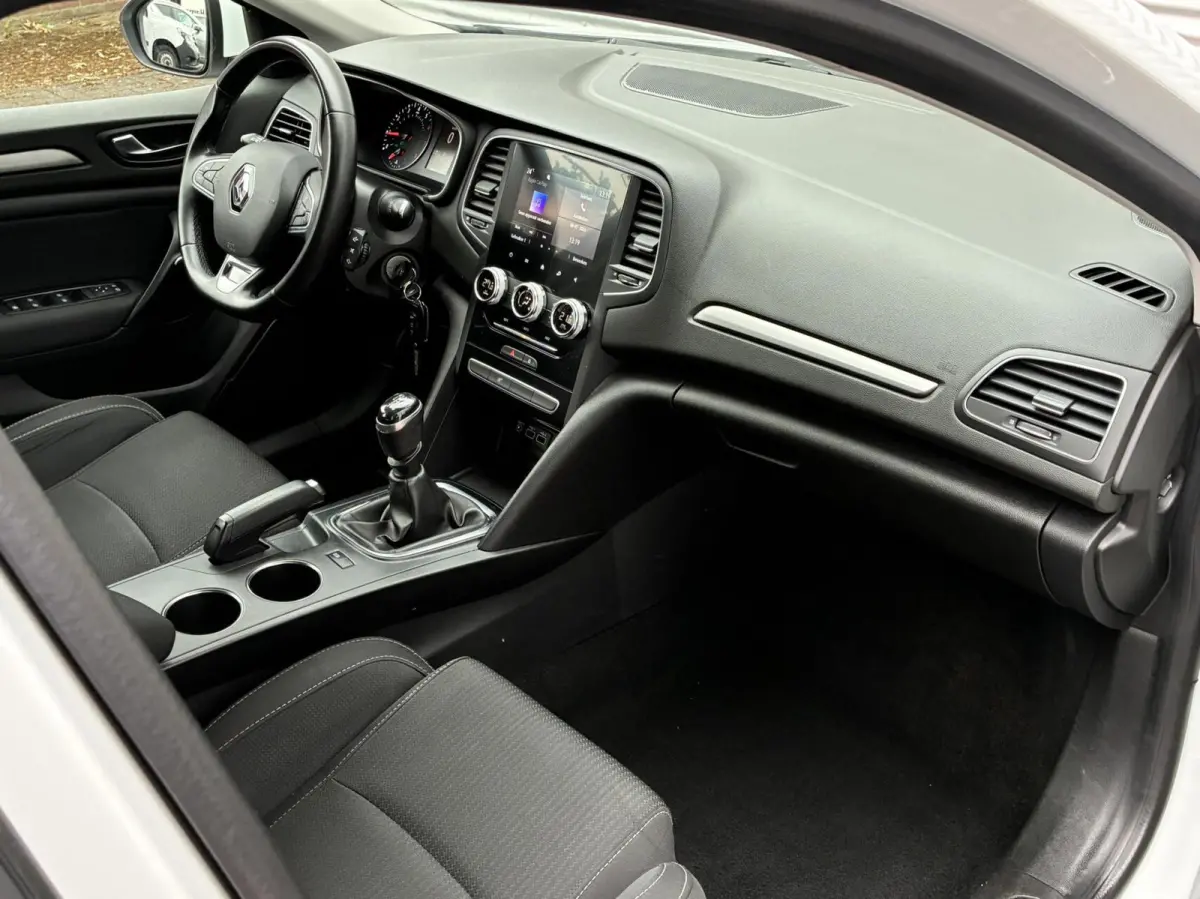 1.3 TCe Equilibre Cruise Airco 2022 Eerste Eigenaar Vol Opties Perfecte Staat Navi Carplay Led