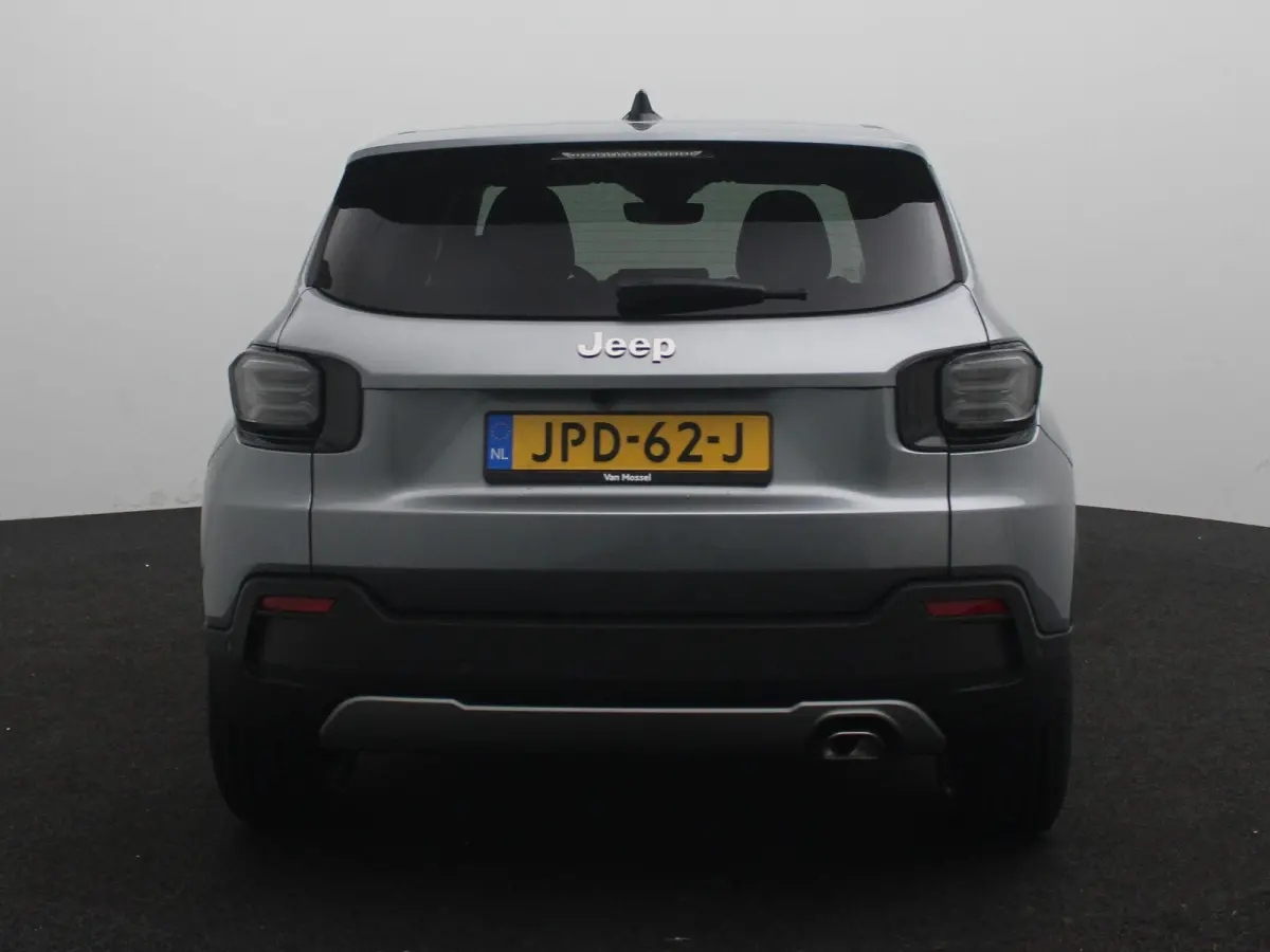 1.2 e-Hybrid Summit | Parkeercamera Achter | NAVI | Adaptive Cruisecontrol | Winter Pack |