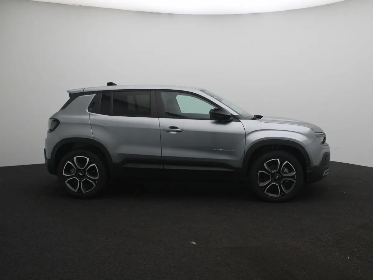 1.2 e-Hybrid Summit | Parkeercamera Achter | NAVI | Adaptive Cruisecontrol | Winter Pack |