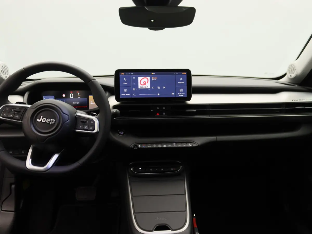 1.2 e-Hybrid Summit | Parkeercamera Achter | NAVI | Adaptive Cruisecontrol | Winter Pack |