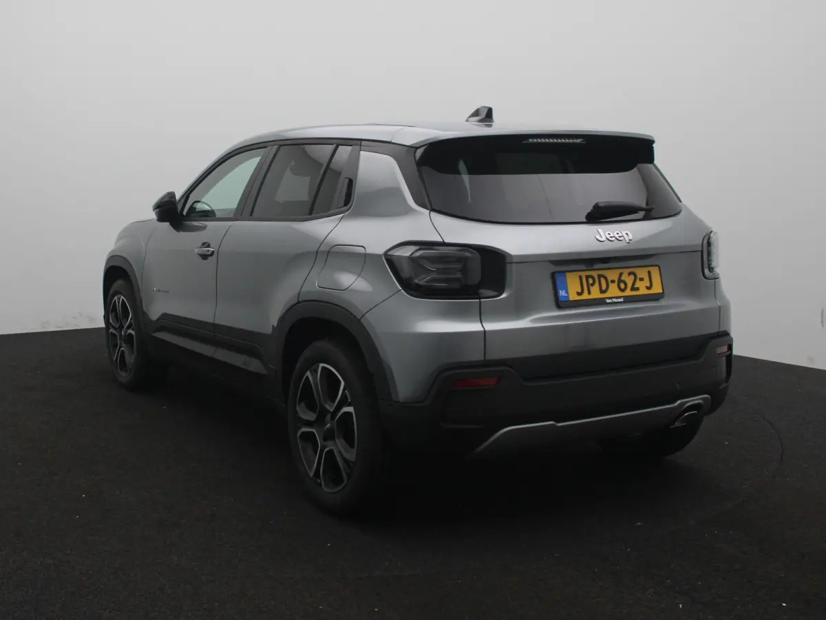 1.2 e-Hybrid Summit | Parkeercamera Achter | NAVI | Adaptive Cruisecontrol | Winter Pack |