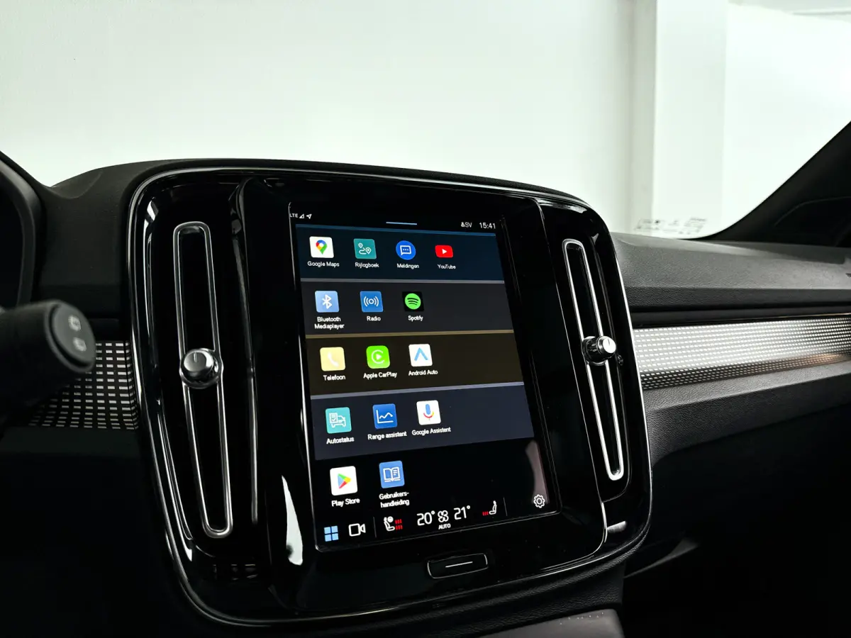 P8 AWD R-Design | Panoramadak | 360° camera | Harman Kardon | Stoel- en Stuurverwarming